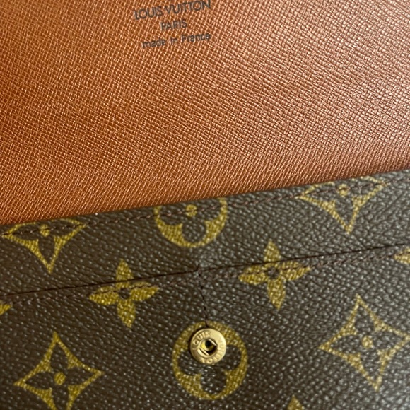 Louis Vuitton Sarah Wallet - Picture 7 of 7